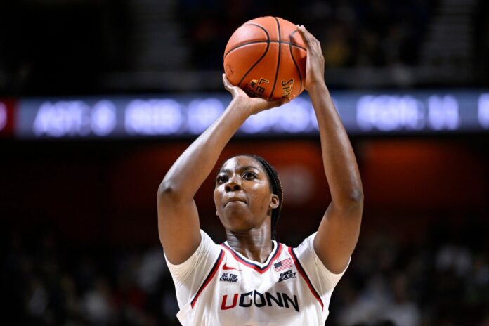 UConn women’s newcomer lands on Leslie Award list; Huskies now have four preseason honors covered