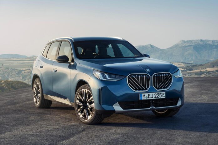 Edmunds compares the new BMW X3 and Mercedes-Benz GLC