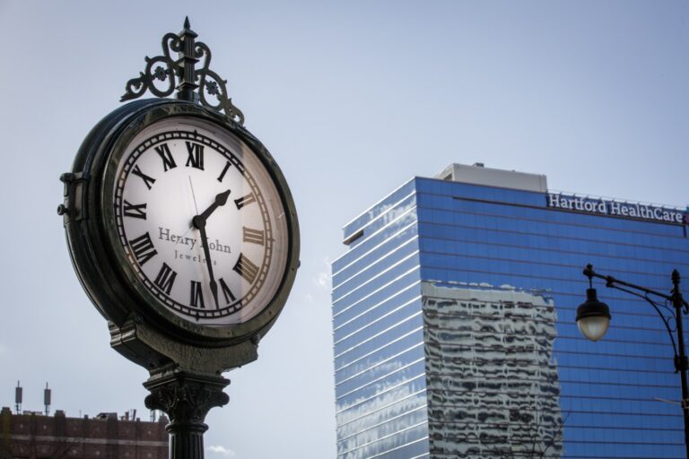 End of daylight saving time can hurt our health. A CT expert advises how to avoid that.
