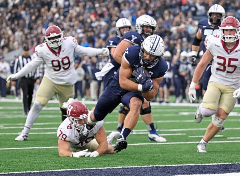 Yale scores 36 second-half points to stun Youngstown State 43-42 in Bulldogs’ FCS playoff debut