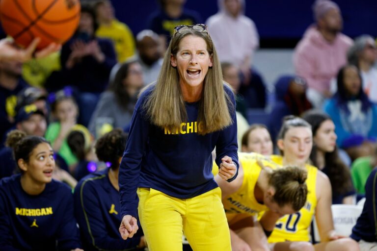 Michigan coach Kim Barnes Arico set to face UConn for first time in 13 years