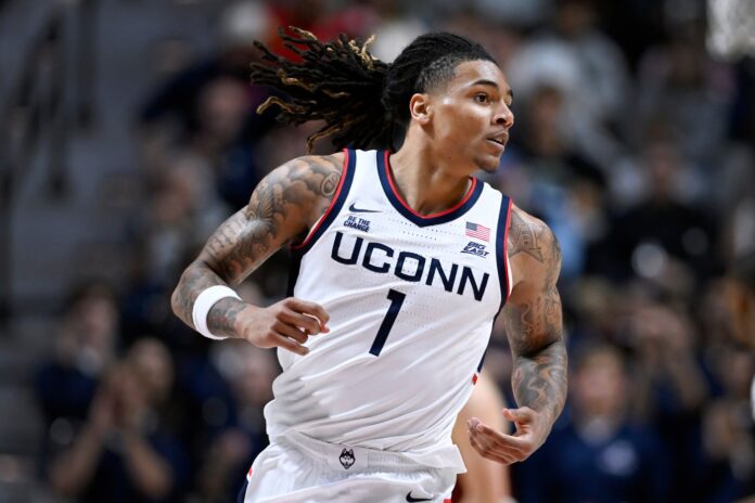UConn men’s basketball lands two on Naismith Player of the Year Award watch list