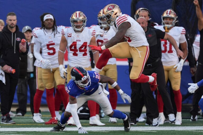 Giants booed, embarrassed by 49ers, 34-24, as San Francisco fans fill MetLife Stadium