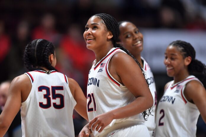 ‘She expects way more:’ UConn star Sarah Strong on pace for record-breaking sophomore season