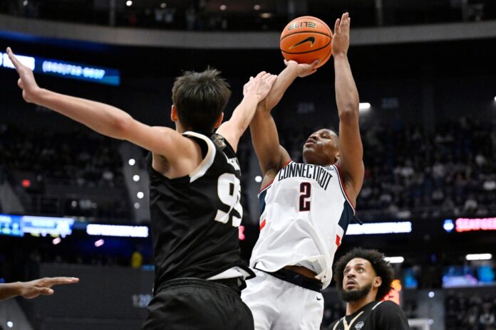 Silas Demary Jr. records triple-double in 79-42 win for UConn men over Bryant