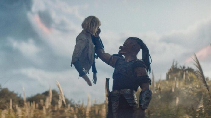 Movie Review: Elle Fanning’s disjointed android steals the show in ‘Predator: Badlands’