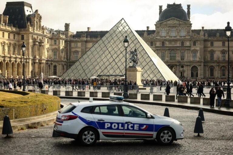 Paris prosecutor says arrested man is thought to be 4th member of Louvre heist gang