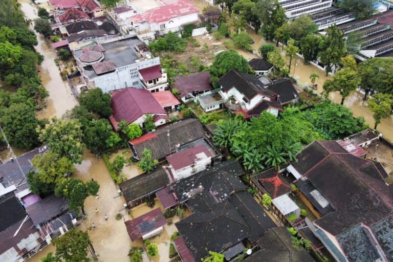 Death toll from floods and landslides on Indonesia’s Sumatra island rises to 164
