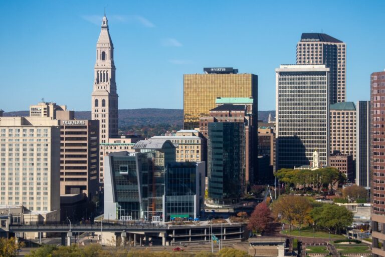 Largest US landlord to pay $7 million to settle rent‑setting algorithm lawsuit