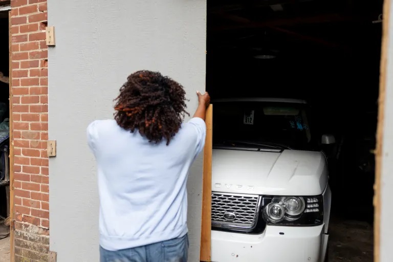 Luxury cars, junk cars, family cars. CT’s car towing system means residents can lose all of them.