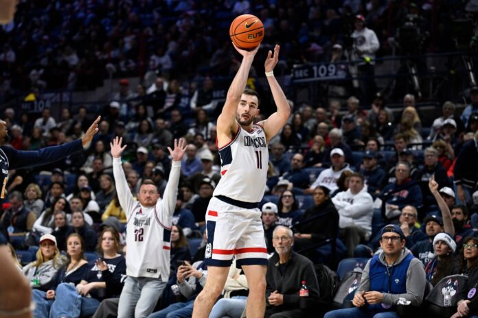 UConn men hold at No. 5 in AP poll for fourth consecutive week; Karaban earns Big East honors