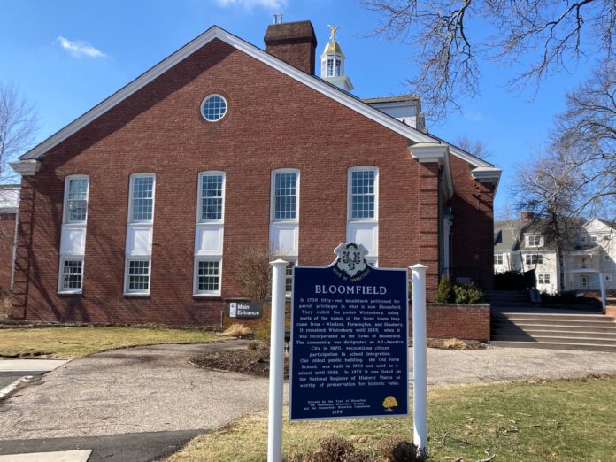 In divided central CT town, social media battles focus on financial report