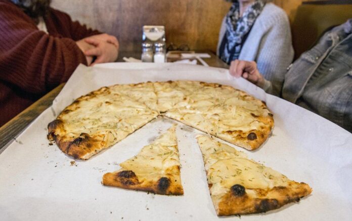 Famous CT pizza chain plans to open 255 new locations, including 25 in New York