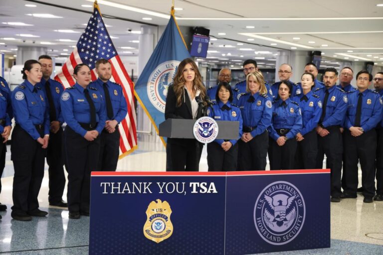 TSA renews push to end collective bargaining agreement for airport security screeners