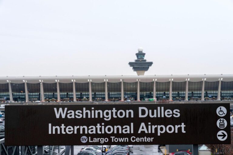 Trump says he’s rebuilding Dulles airport while his administration is fixing the ‘people movers’