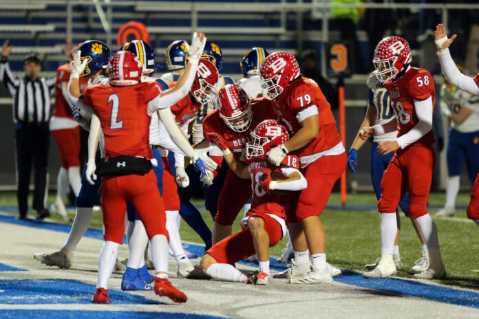 Class M football: Kick return TD in final seconds gives Berlin first state title since ’09