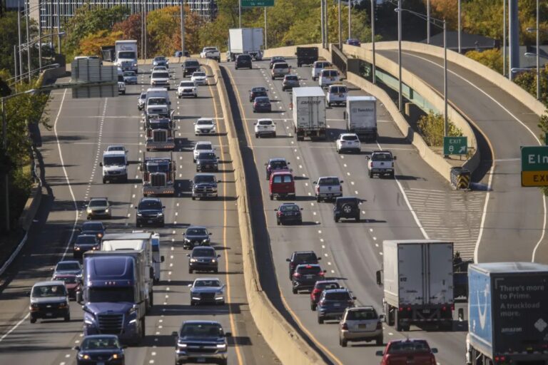 Will widening I-95 help traffic? CT DOT is considering it