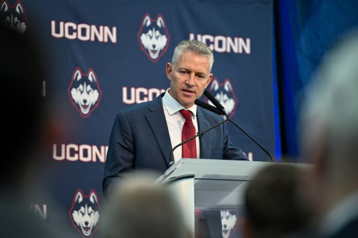 Dom Amore: After breaking bread with UConn’s perfect closer, Candle had an offer he couldn’t refuse