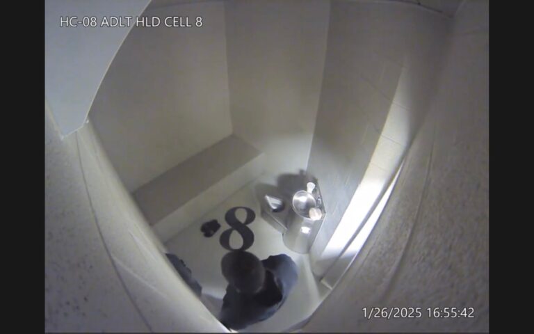 A man hanged himself in a CT jail cell. Why police are accused of not adhering to their policies.