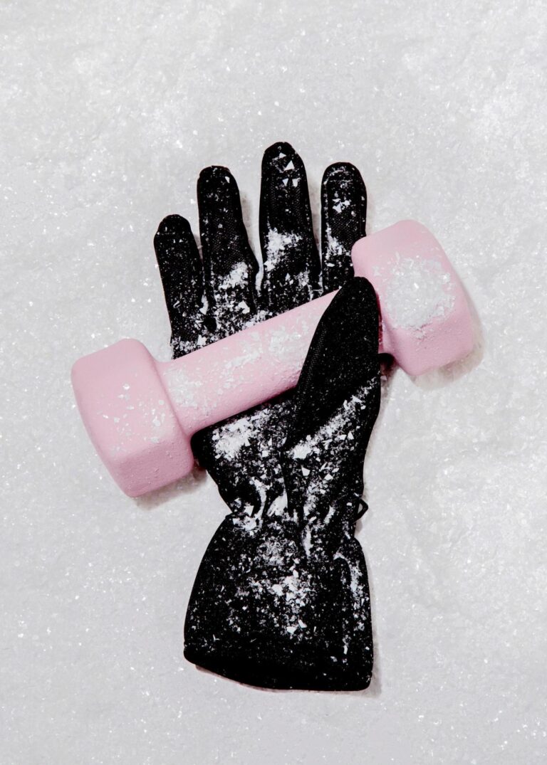 Does exercising in the cold increase my risk of injury? What experts say.