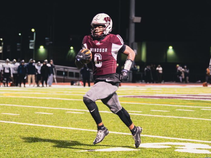 High school football championships: Backups no longer, two Windsor stars set sights on an MM title