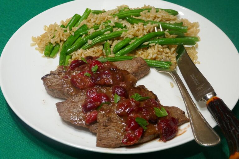 Quick Fix: Beef Tenderloin with Cranberry Mustard Sauce and Green Beans with Rice