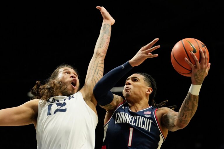 No. 4 UConn men’s basketball closes 2025 with dominant 90-67 win at Xavier