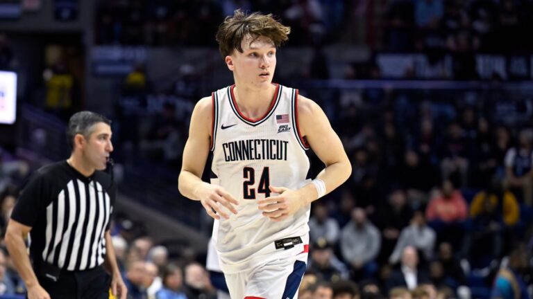 Braylon Mullins available to return as No. 2 UConn men’s basketball visits Creighton