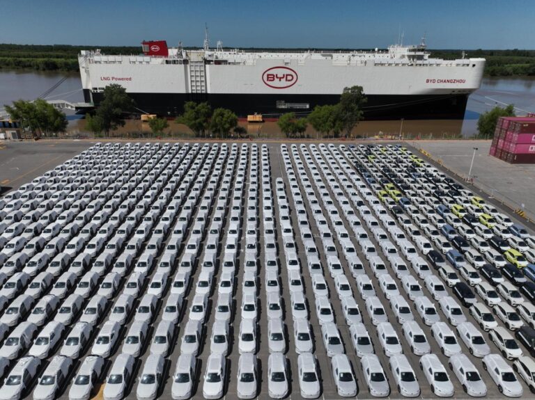 Trump’s Argentine ally welcomes a shipload of Chinese EVs for the first time