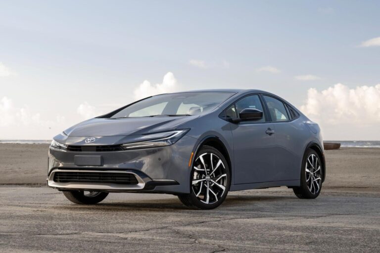 These are the best plug-in hybrids for under $55,000