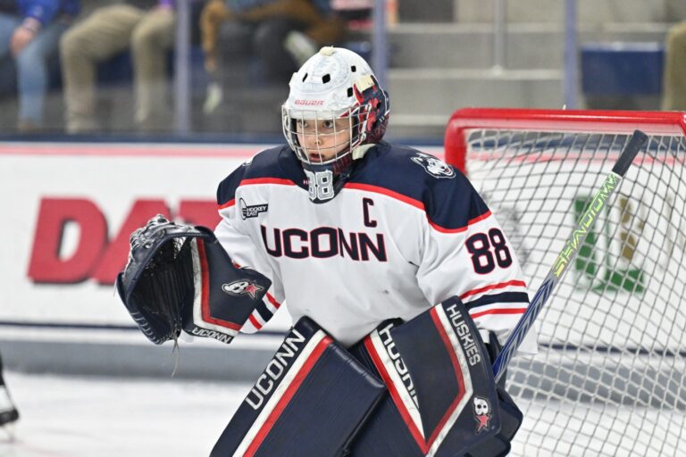 Dom Amore: Tia Chan continues to stonewall in goal for 5th-ranked UConn women’s hockey team