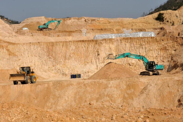 Lawmakers propose $2.5B agency to boost production of rare earths and other critical minerals