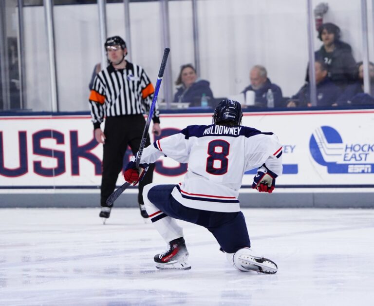 UConn men’s hockey defends CT Ice title with 4-2 win over Quinnipiac
