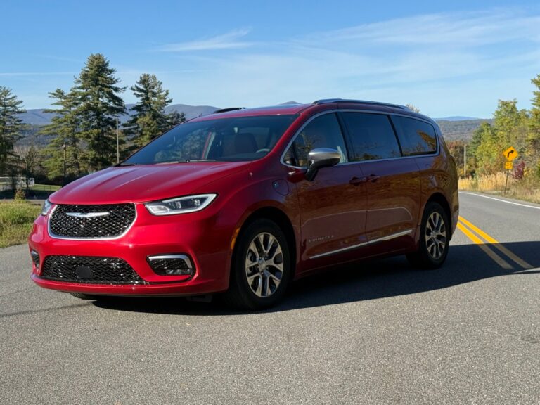 Grasso’s Garage: 2026 Chrysler Pacifica Pinnacle keeps brand afloat