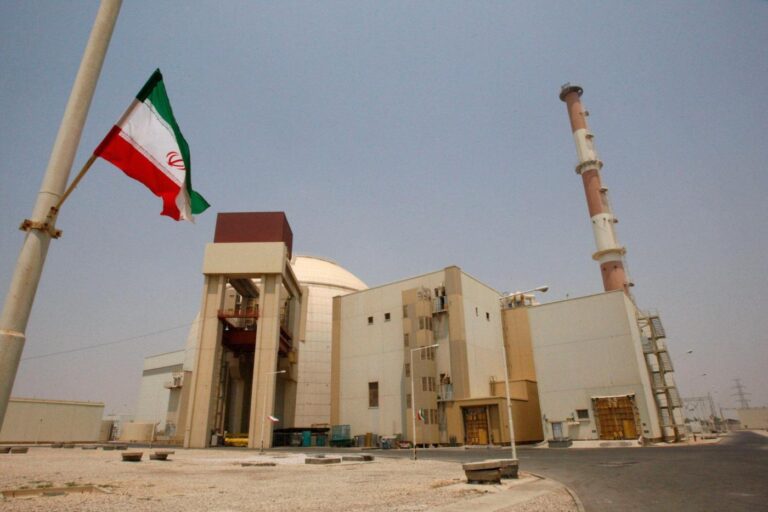 Analysts warn that Iran crisis carries potential nuclear risks