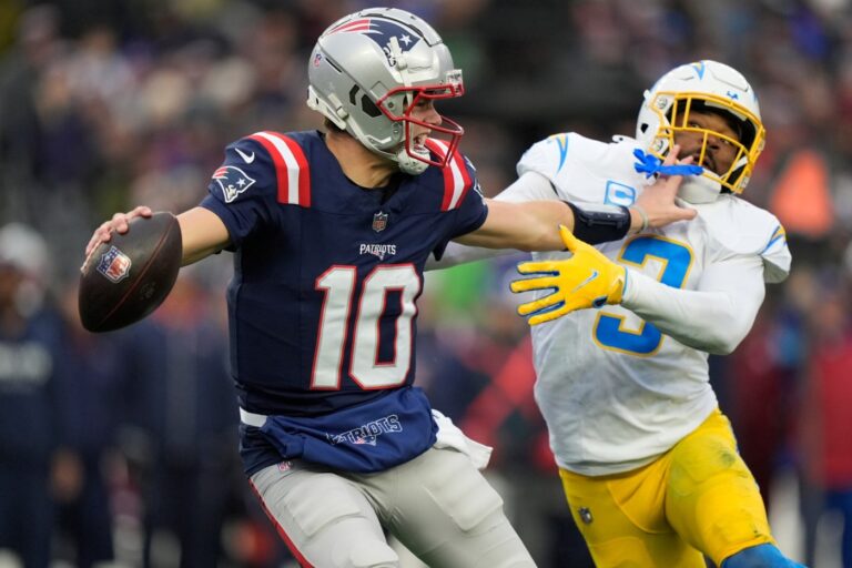 Patriots HC Mike Vrabel provides extensive early scouting report on Chargers