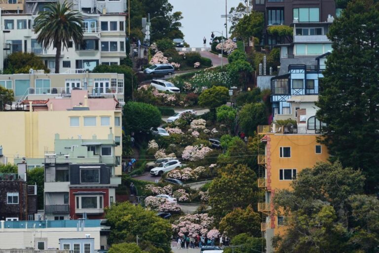 Car Doctor: ‘My 2007 Subaru Forester will lock the doors on its own’