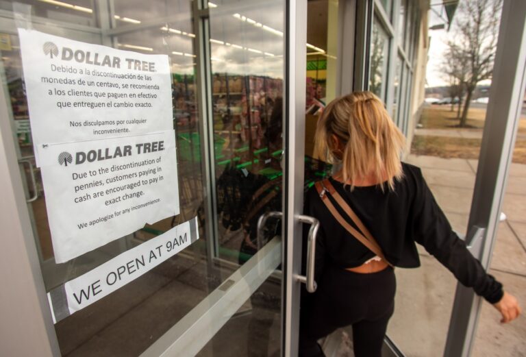 Shortage leads to troubles making change for CT shoppers, businesses. ‘Like the Wild West out there’