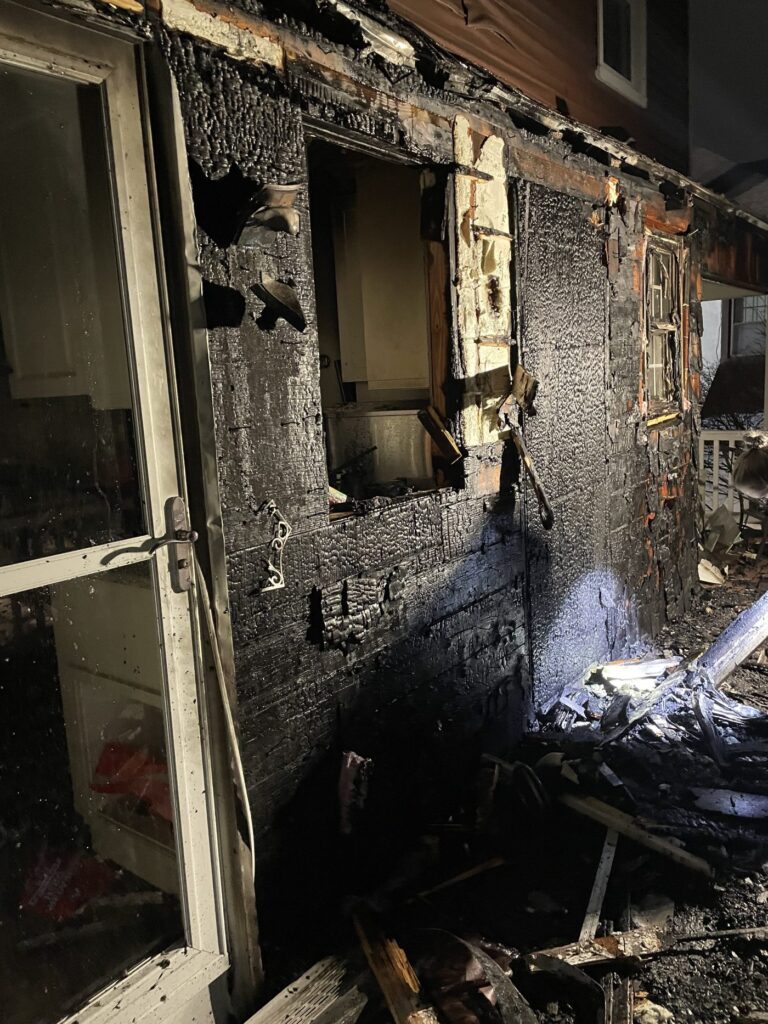 Firefighters extinguish house fire in West Hartford, limit damage