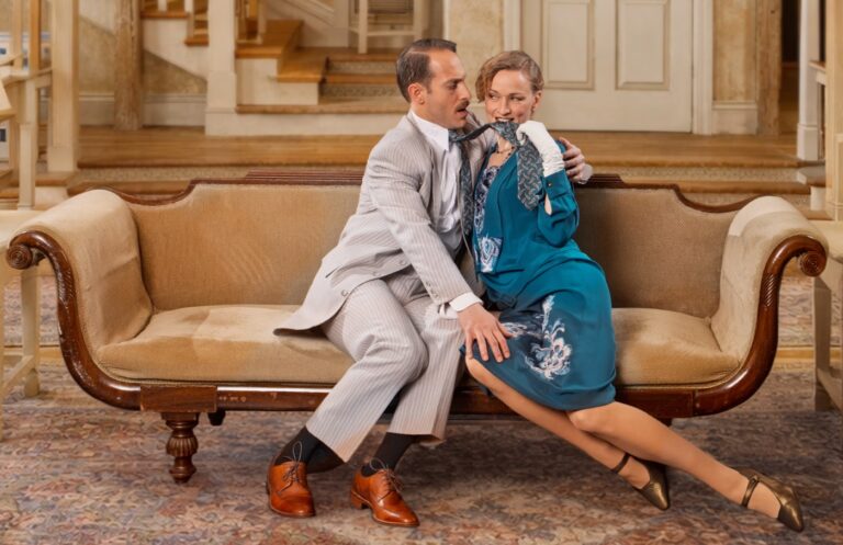 ‘The Cottage’ promises to be a rare mix of comedy and romance at Hartford Stage