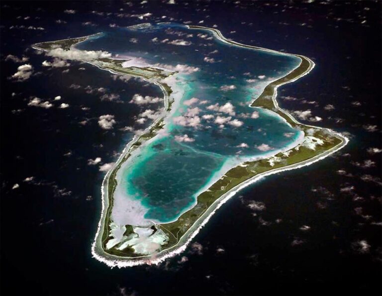Trump slams UK deal to hand over Chagos Islands after he previously backed it