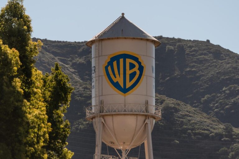 Paramount extends its deadline for its Warner Bros. tender offer, again
