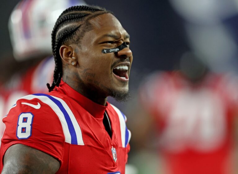 Patriots’ Stefon Diggs says he didn’t change as teammate overnight