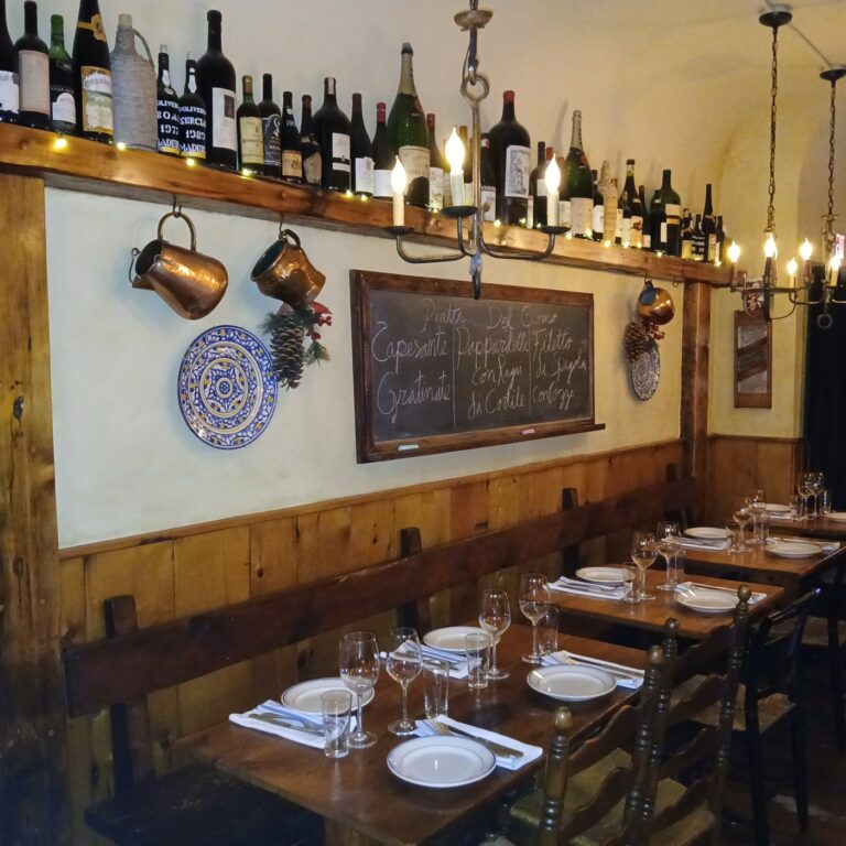 NY restaurateurs came to CT and opened a new restaurant. It now draws customers from three states.