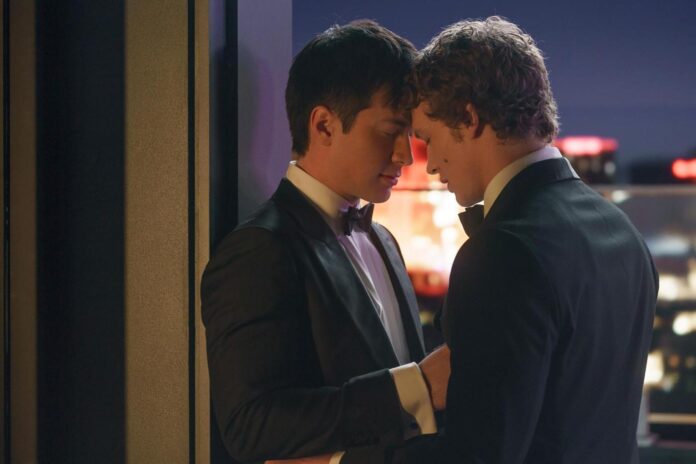 Love ‘Heated Rivalry’? 7 more hockey romance books to check out