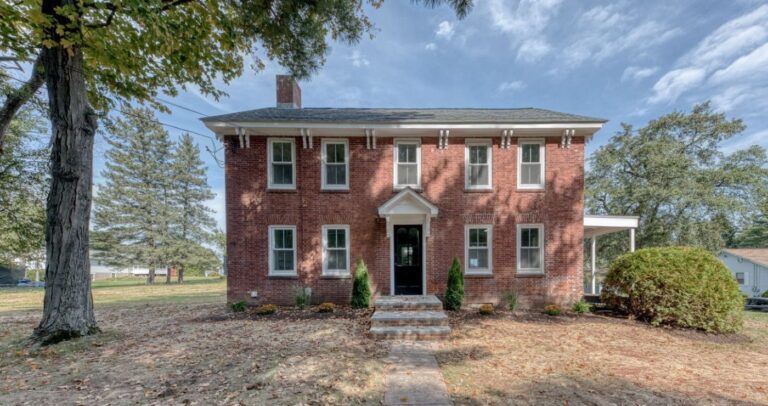 Property of the week: Antique CT farmhouse undergoes striking transformation