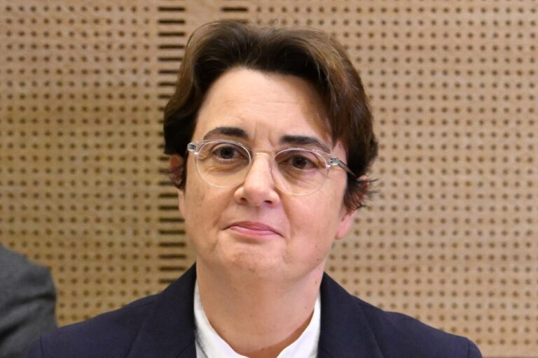 Louvre Museum’s director resigns in wake of jewels heist in Paris