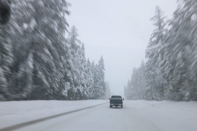Bodies of 8 killed in California avalanche cannot be recovered Thursday due to extreme weather