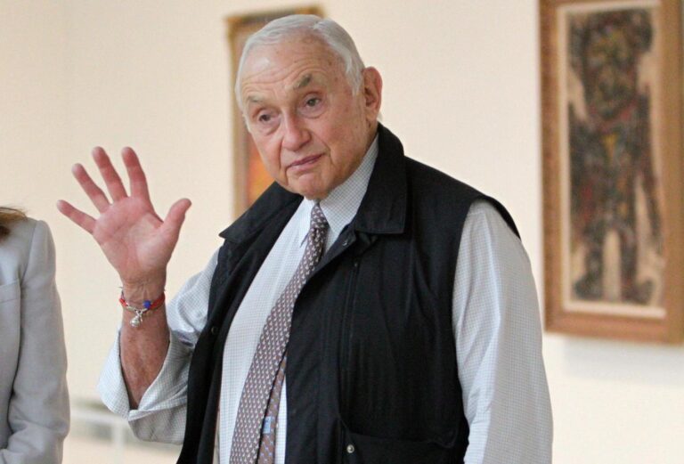 Billionaire Les Wexner to be deposed in congressional probe of Epstein files