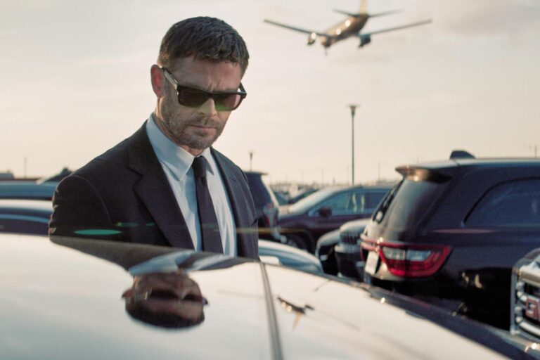 Movie Review: ‘Crime 101’ is a middle of the road L.A. heist movie, with ‘Heat’ around the corner